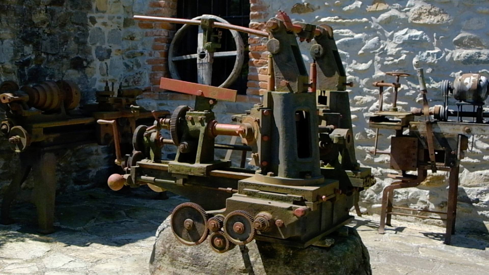 Museo Silmax Esterno Macchinari
